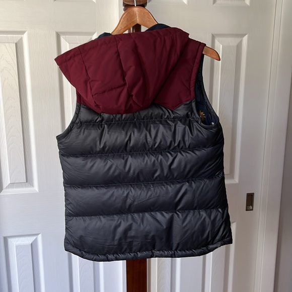 Patagonia Bivy Hooded Maroon and Gray Hooded Vest - Picture 4 of 5